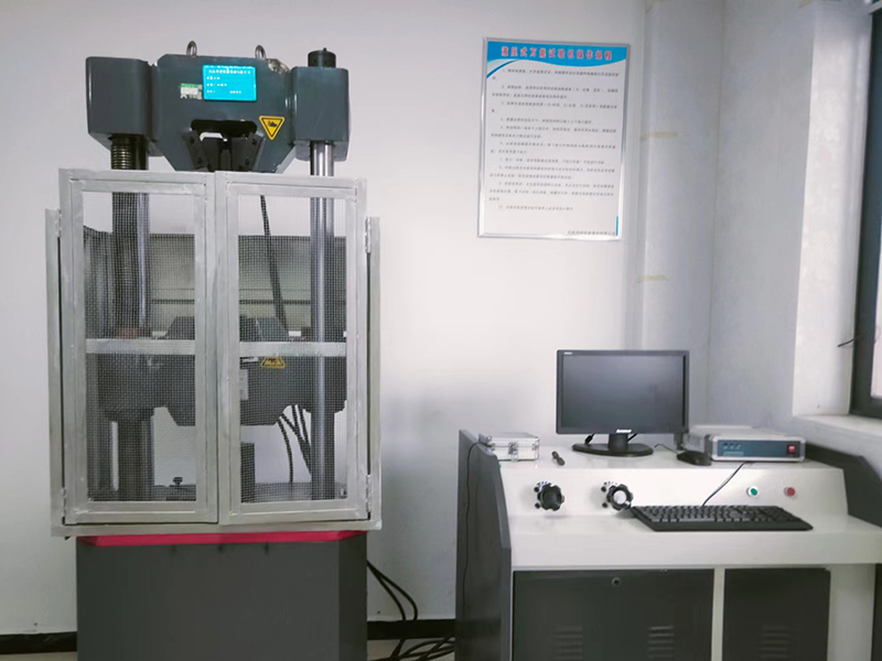 液压万 能实验机