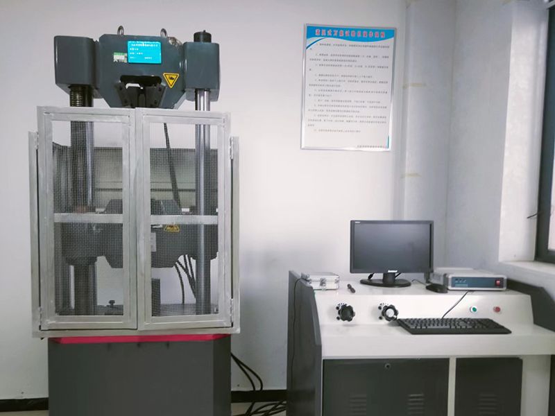 液压万 能实验机